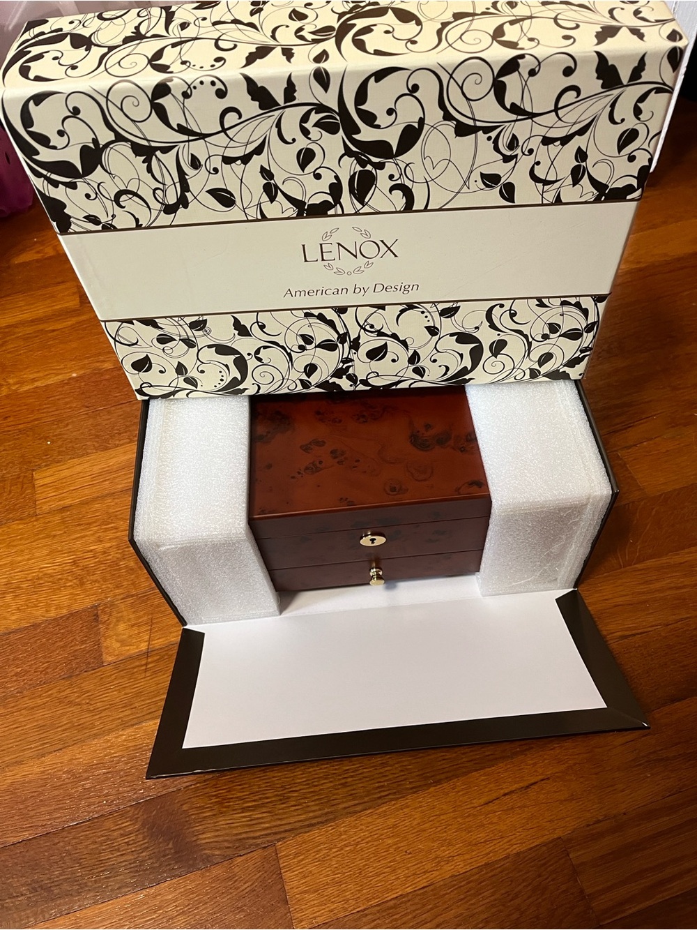Lenox ETERNITY Jewelry Box NEW. velvet lined . Lock & Key